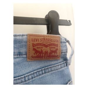 Levi’s 721 High Rise Skinny Jeans
